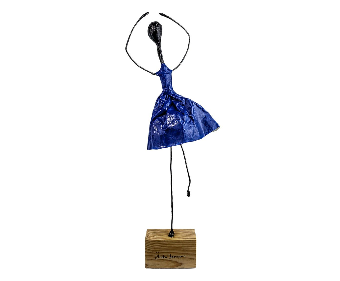 Escultura Bailarina Azul - 10X40X8cm | Westwing.com.br